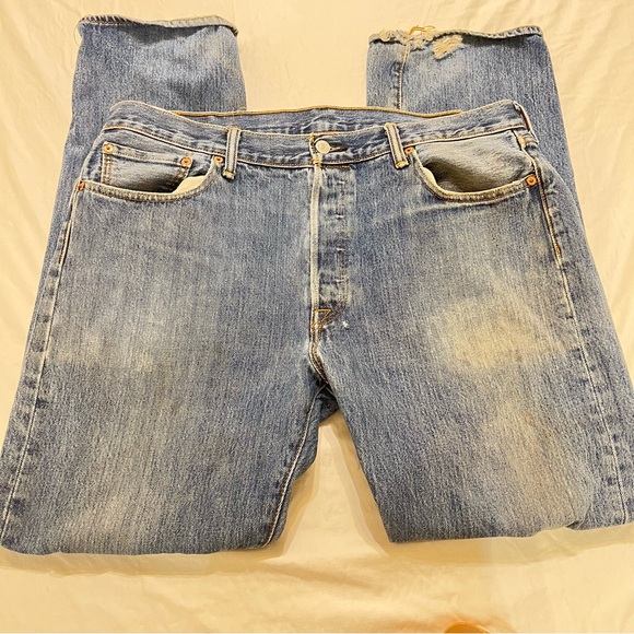Levi's 501 button fly 100% cotton straight leg jeans 36/32 - Picture 3 of 16